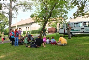 Oslava k příležitosti udělení znaku a vlajky obci 24.8.2013