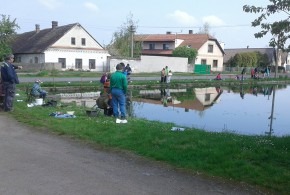 Vlkovské rybaření na louži 6.5.2017