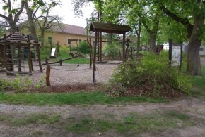 Brigáda na úklid vlkovské návsi 28.4.2019