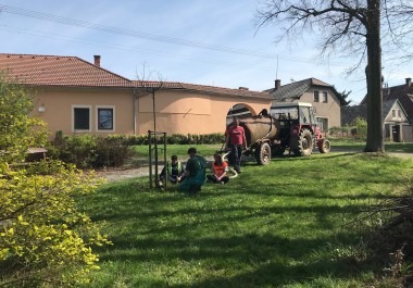 Zalévání stromů 20.4.2019